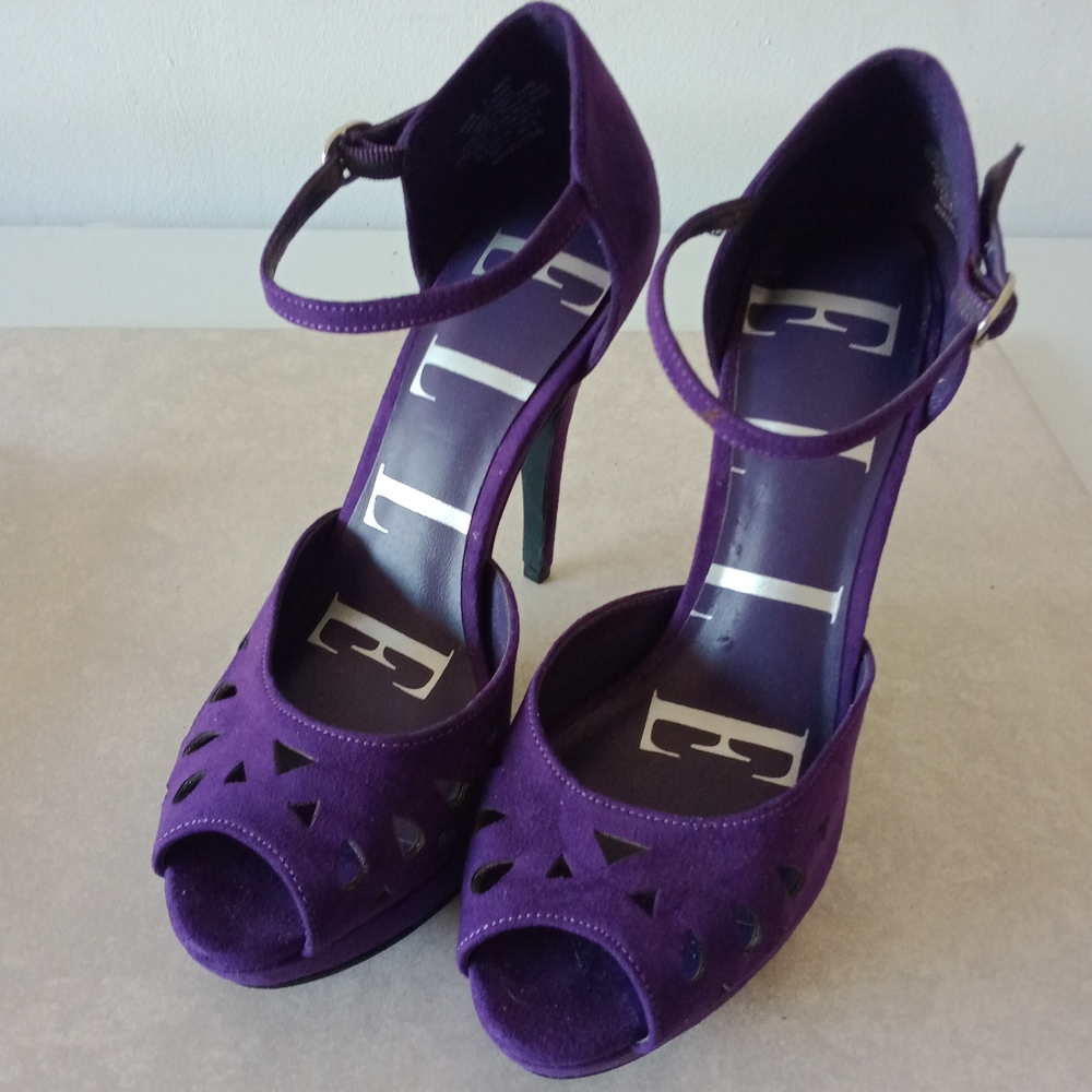 Elle Pumps Woman's Size 8 Med